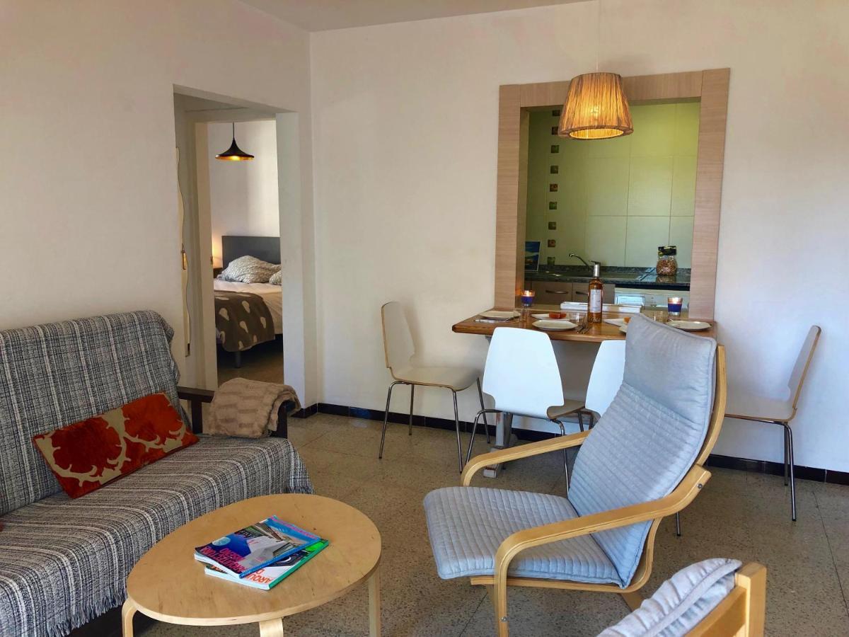 רוזס Apartamentos Aquarium. 150 Metros Playa. מראה חיצוני תמונה