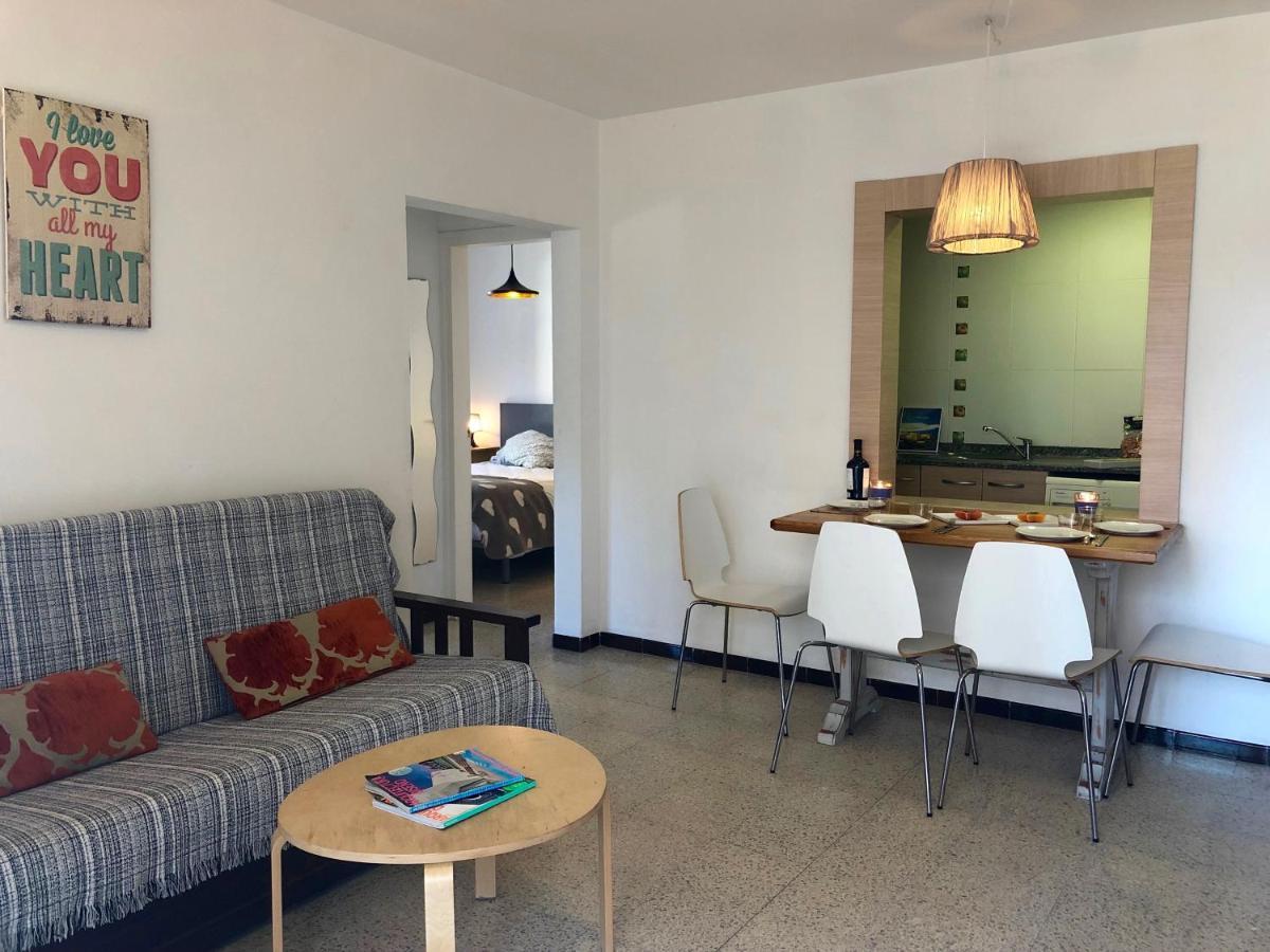רוזס Apartamentos Aquarium. 150 Metros Playa. מראה חיצוני תמונה