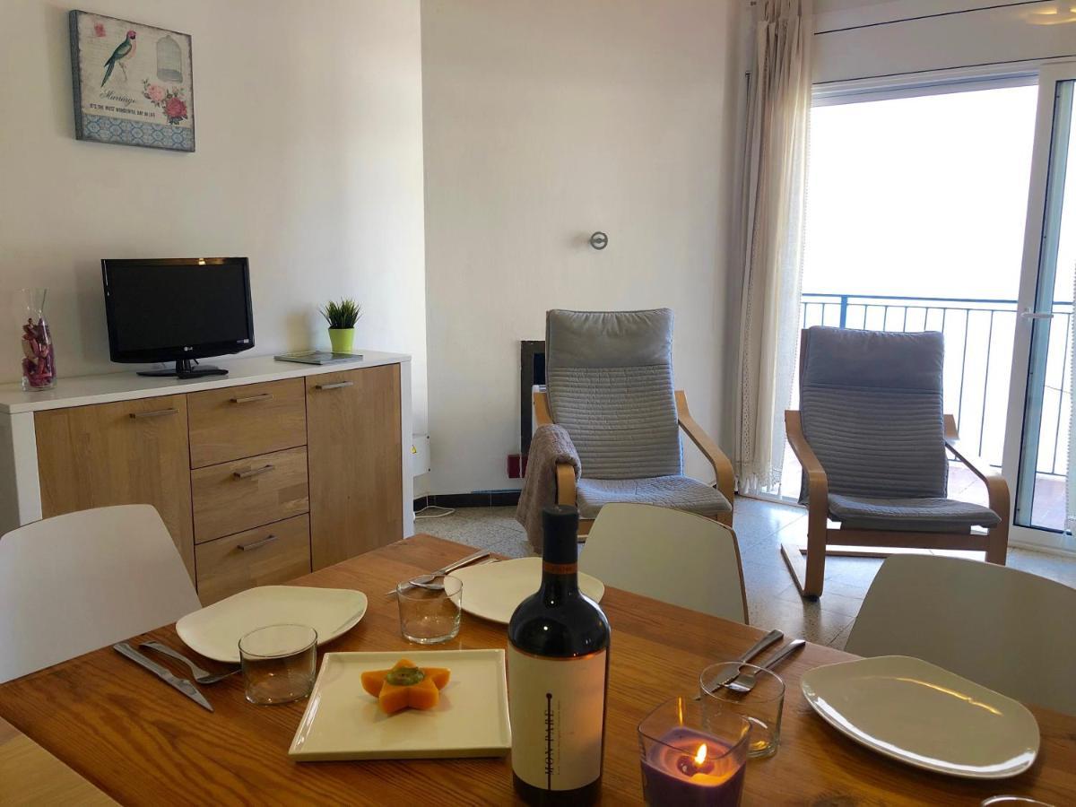 רוזס Apartamentos Aquarium. 150 Metros Playa. מראה חיצוני תמונה