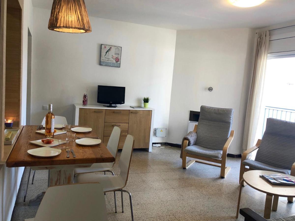 רוזס Apartamentos Aquarium. 150 Metros Playa. מראה חיצוני תמונה